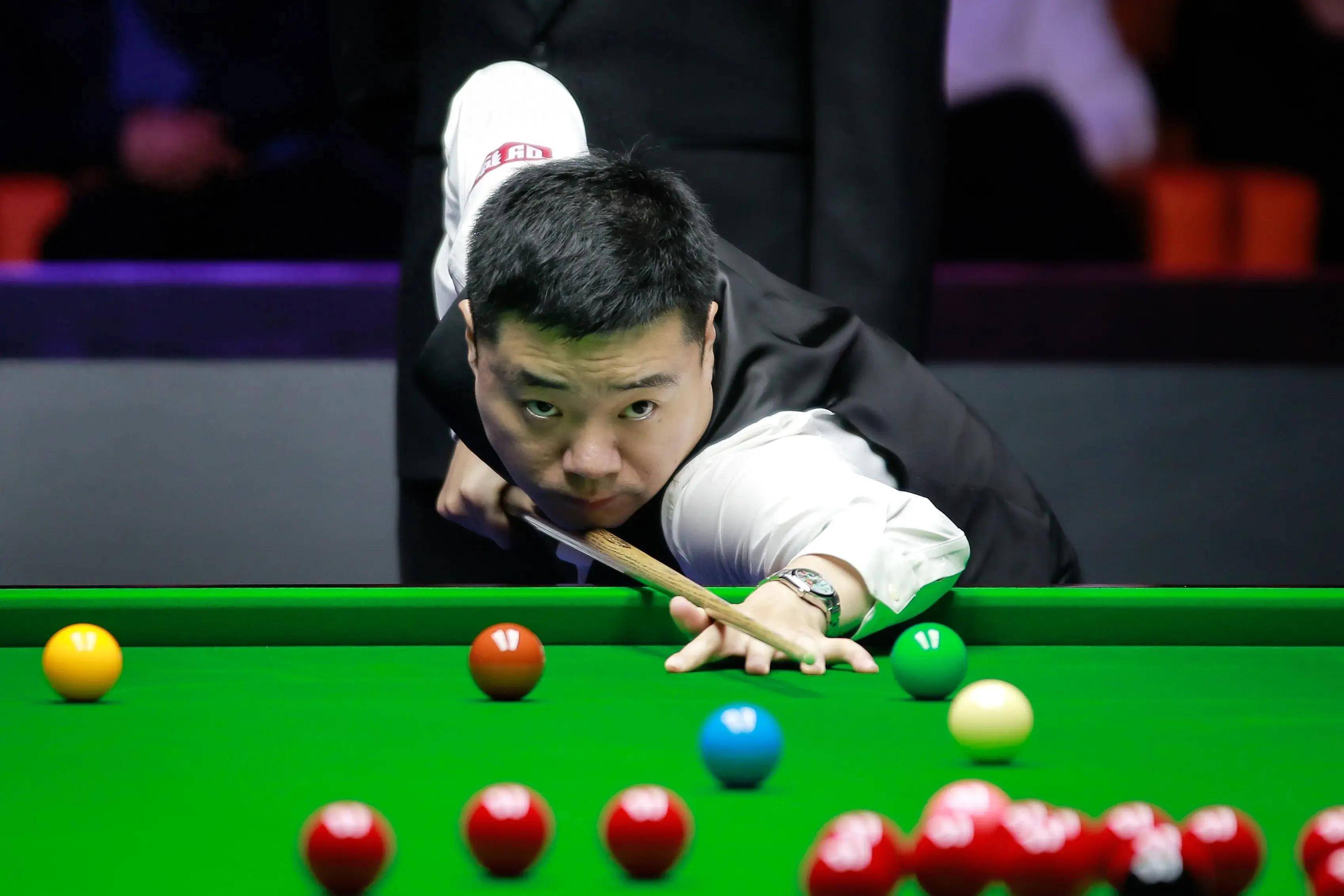 员表现无疑 员表现无疑