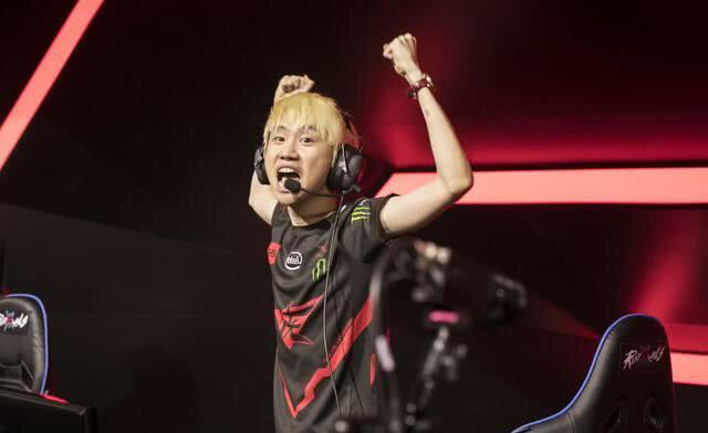 他逐渐变得 他逐渐变得