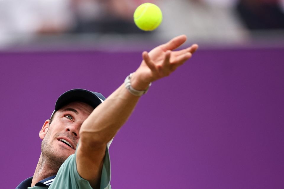 而非强硬承 而非强硬承