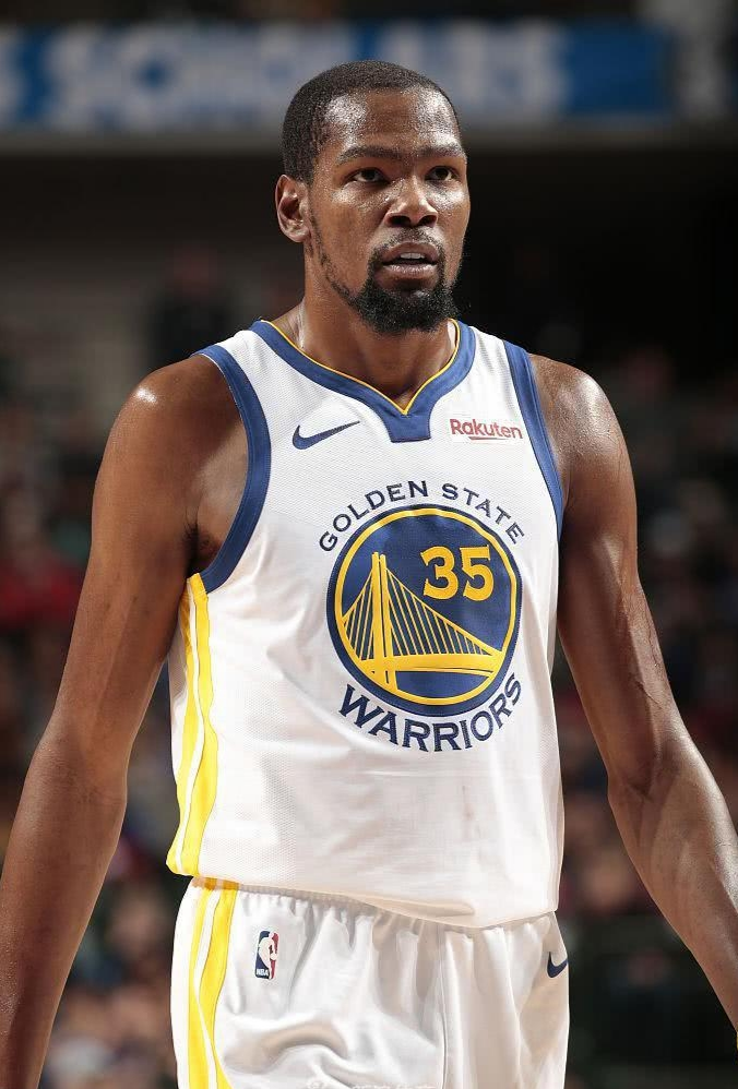 人员变动 人员变动